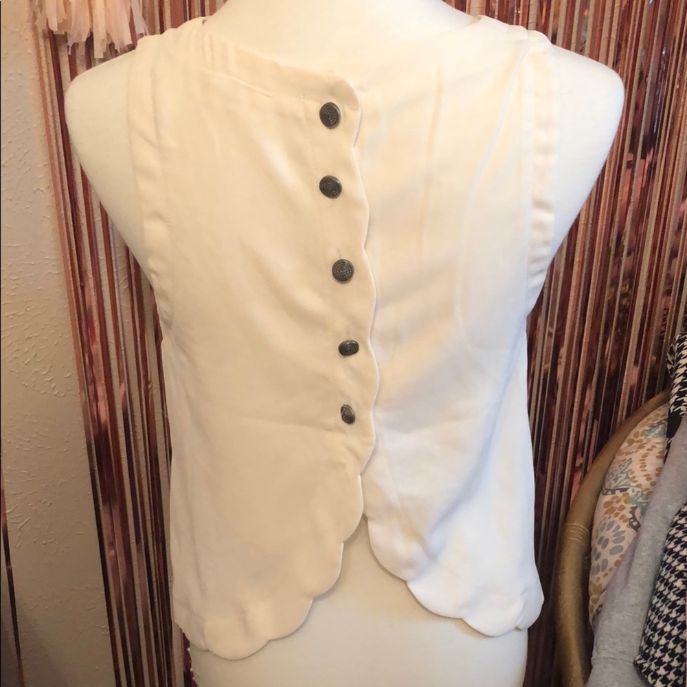 Scallop Button Back Sleeveless Top